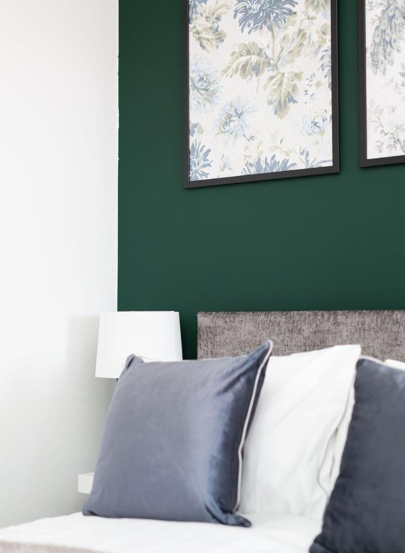 Studio Apartment With 65" Smart Tv ニューポート エクステリア 写真