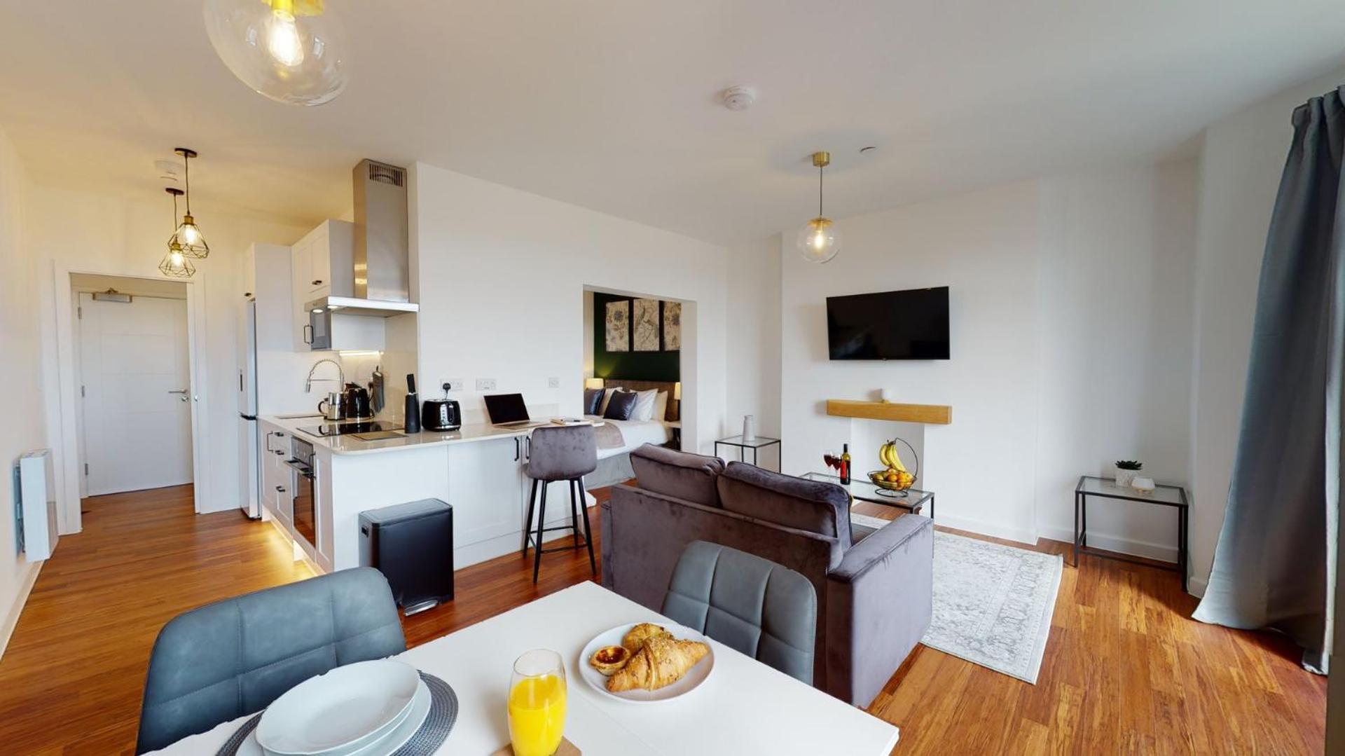 Studio Apartment With 65" Smart Tv ニューポート エクステリア 写真